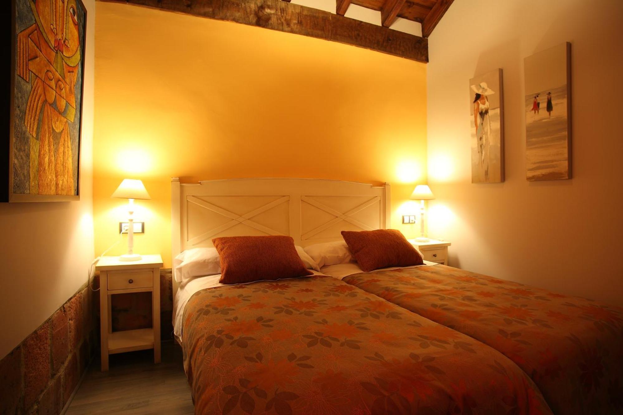 Douris Temple Hotell Soria Exteriör bild