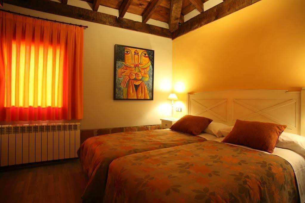 Douris Temple Hotell Soria Exteriör bild
